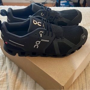 CLOUD Waterproof Black Lunar 8
